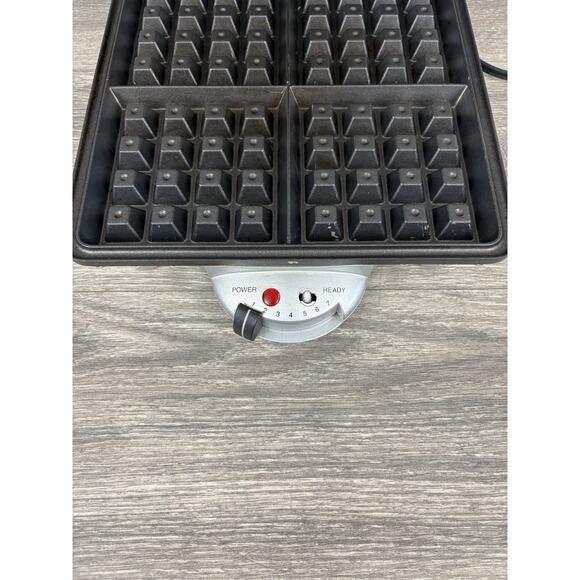 VillaWare Uno Belgian Waffle Maker Classic 4 Square 2001 1200 Watts 120V -Tested - Picture 5 of 11